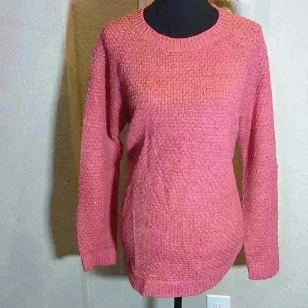 St. John’s Bay Barbie Pink Metallic thread Knit Sweater with Side Slit large